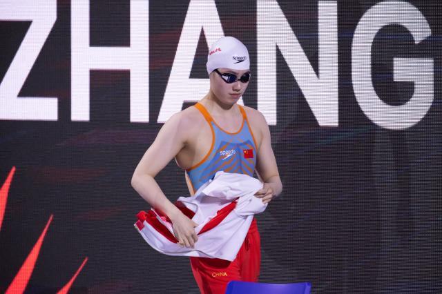 亚博体育平台-游泳世锦赛第7日：张雨霏50蝶争奖牌 花游集体冲金