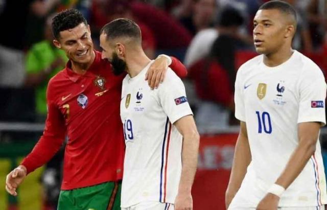 亚博游戏官网-法国“最强三叉戟”失联，吉鲁笑了…